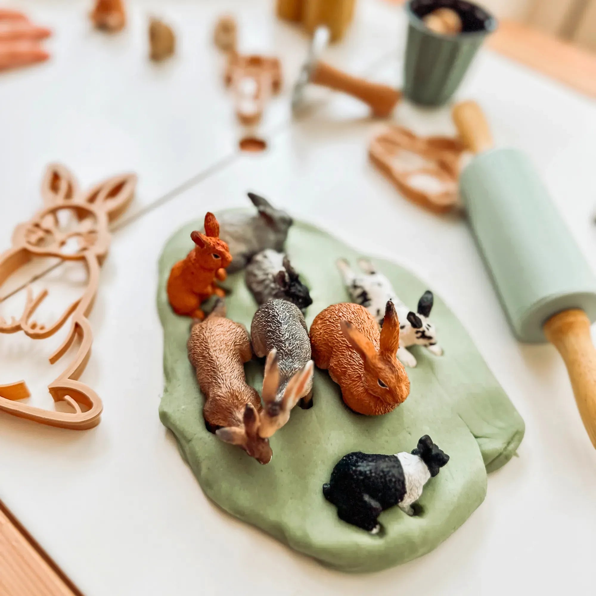 12-Piece?Rabbit Animal Figurines Playset-scene 4