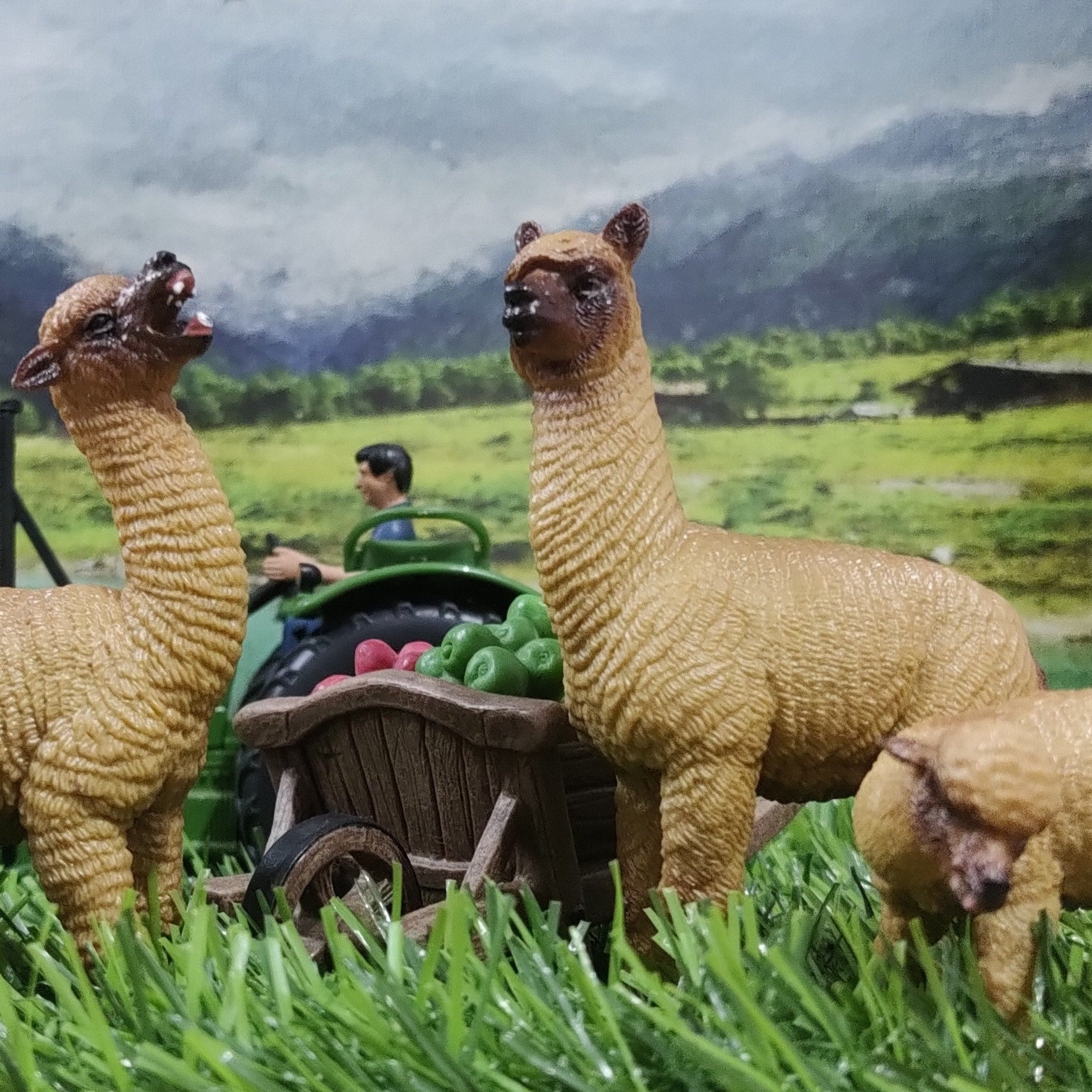 8-Piece Alpaca Figurine Playset