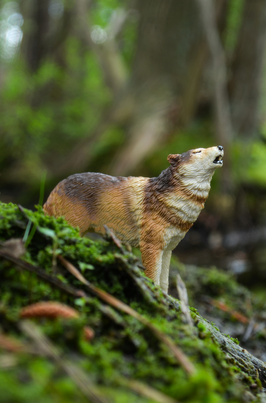Toymany Wolf Figurine Toy-outdoor