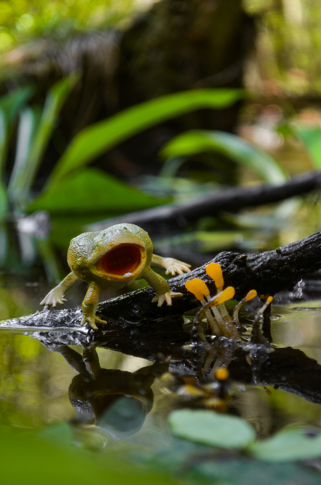 Toymany Budgett's Frog Figurine Toy