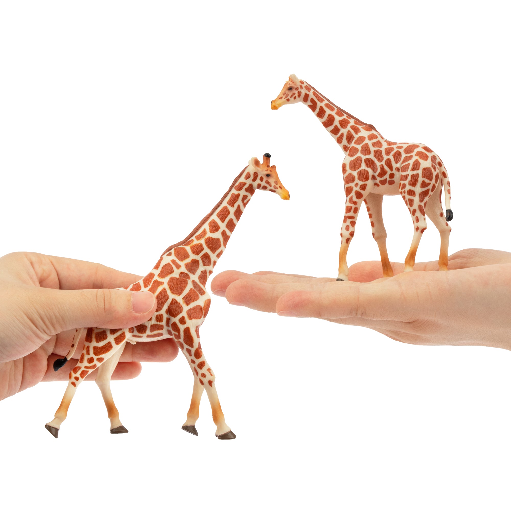 4-Piece Giraffe Family Figurines Playset with Adult & Baby Giraffes-on hand
