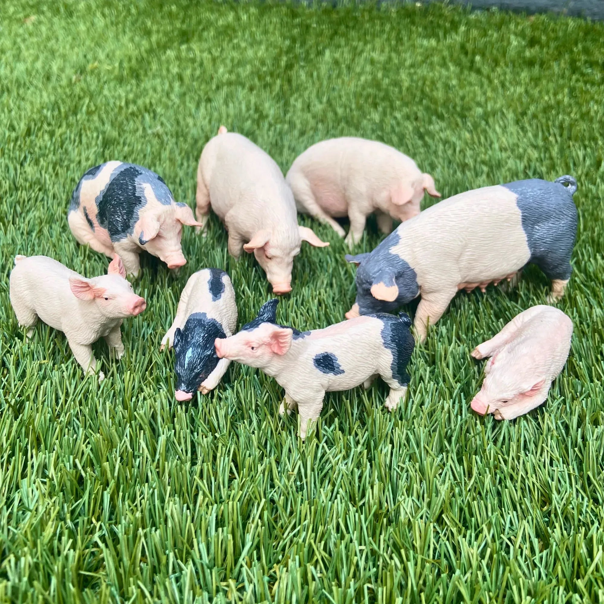 8-Piece Pig Family Figurines Playset with Adult & Baby Pigs-scene 3