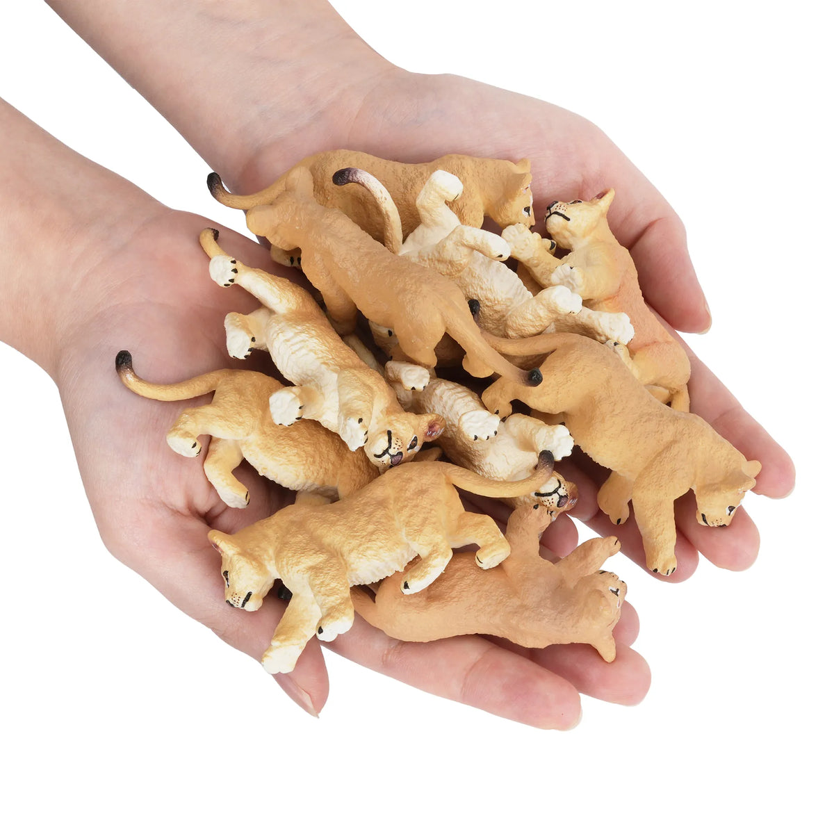 Mini Wonders 30-Piece Lion Cub Figurines Pack-2