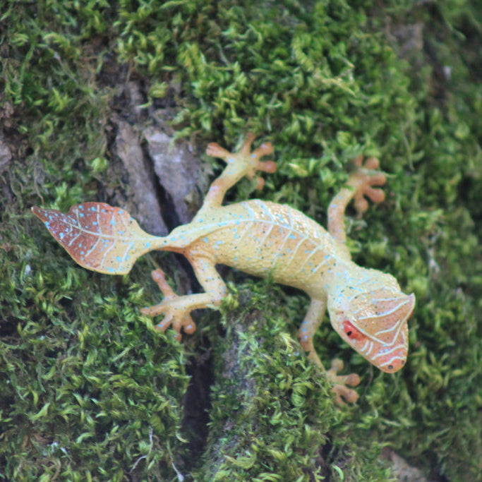 Toymany Satanic Leaf-tailed Gecko | Realistic Animal Figurine Toy